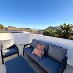 Villa Stone